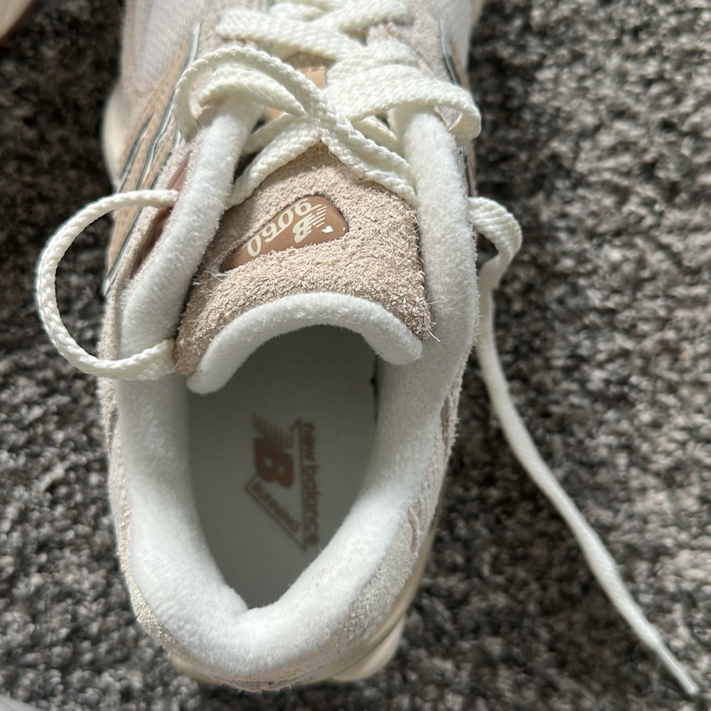 New Balance 9060 Sneakers - Picture 2 of 2